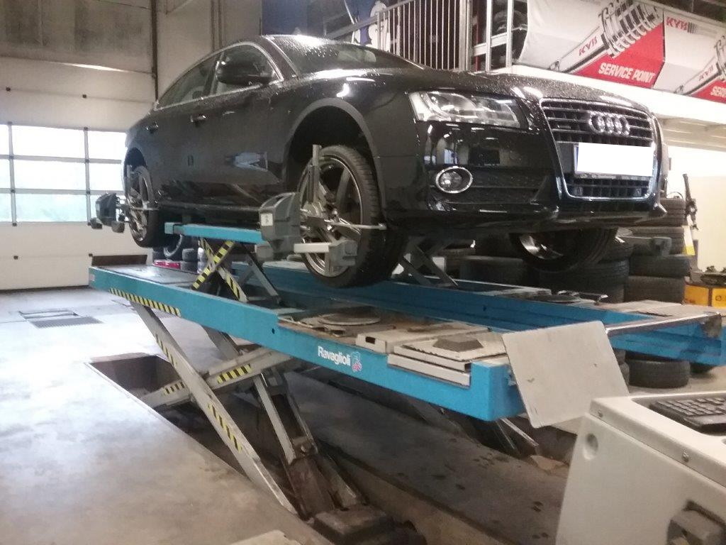 Reparatur sämtlicher Automarken durch die Kfz-Werkstatt Standhartinger e. U.